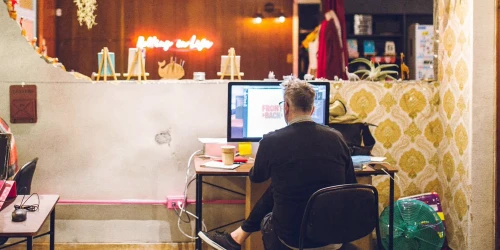 Photo of Front and Back founder, Steve Leggat while co-working in Taipei City, Taiwan in 2016.