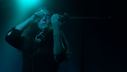 Samara Lubelski of Chelsea Light Moving - Taipei 2012 | Live music photography by Steve Leggat