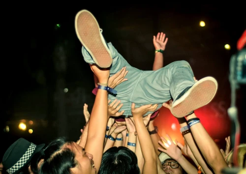 Crowdsurfer at Megaport Music Festival - Kaohsiung | Live music photography by Steve Leggat