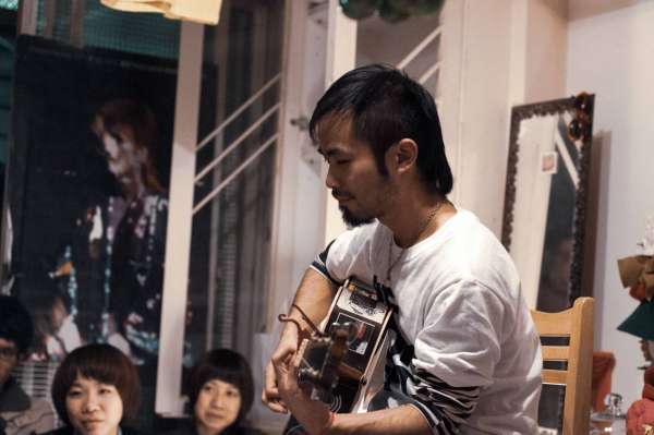 ever-yao-taipei-guitarist.jpg